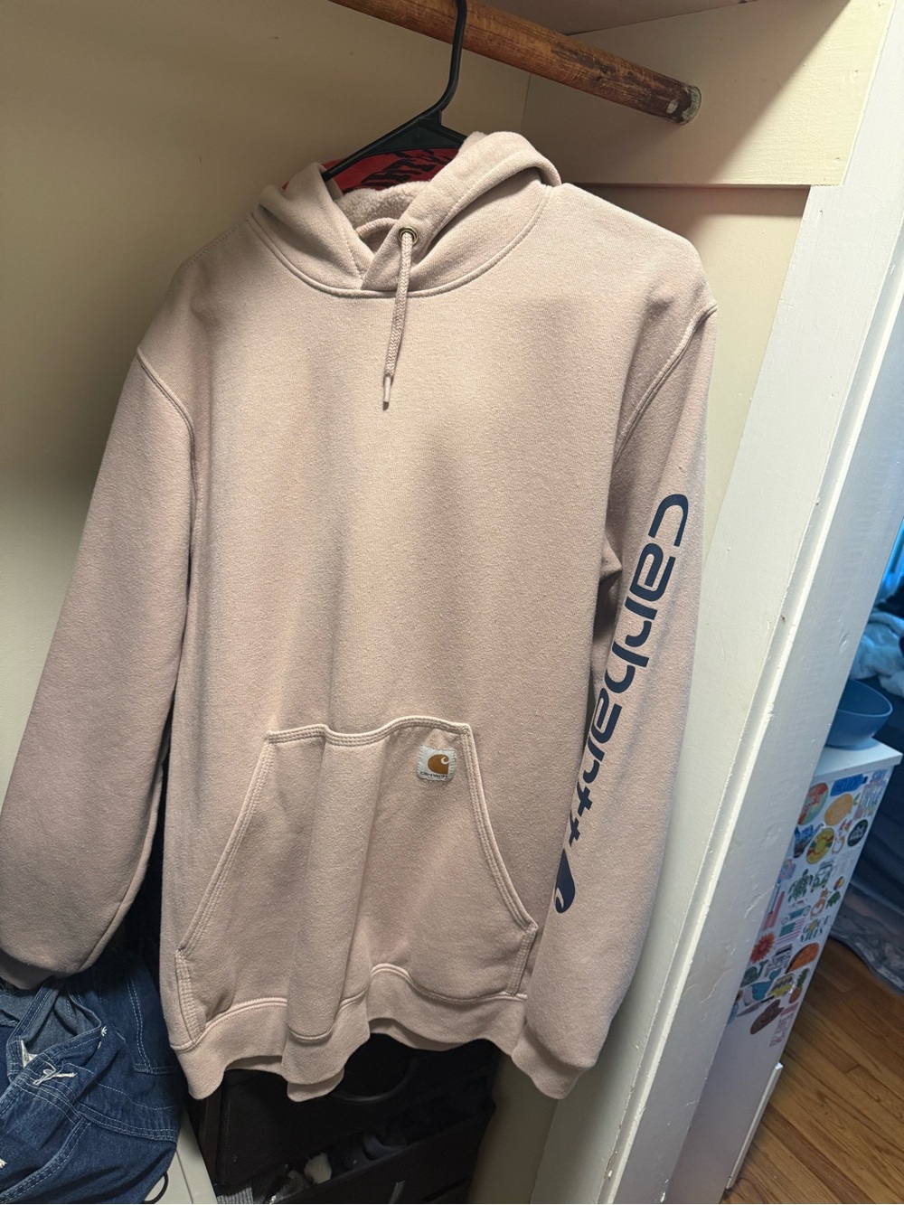 Carhartt Men’s Pale Pink Hooded Sweatshirt with Sleeve Logo